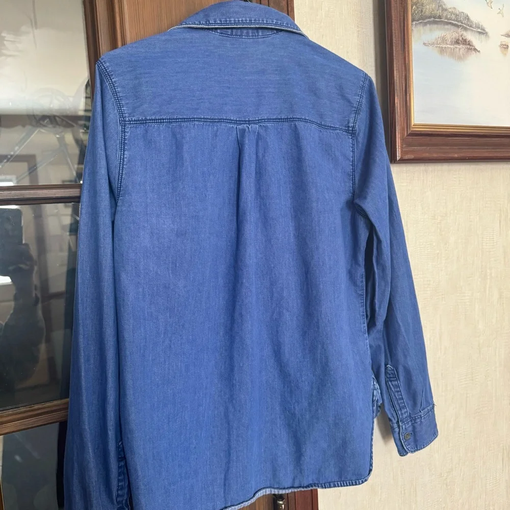 Old Navy Medium Blue Denim Shirt - Picture 5 of 5